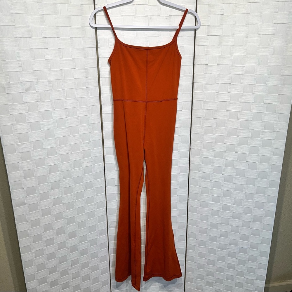 Aritzia Wilfred Free Divinity Kick Flare Jumpsuit Size XS Brunt Orange - Picture 8 of 9